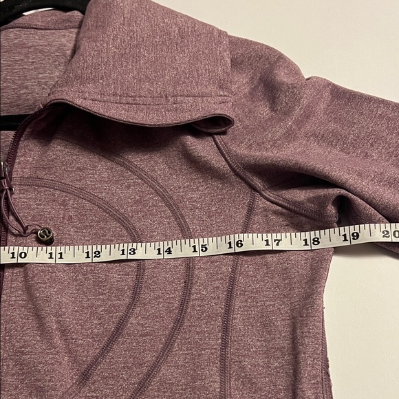 Lululemon Stride Jacket II Heathered Mauve size 8 EUC Athleisure Activewear - Picture 6 of 9